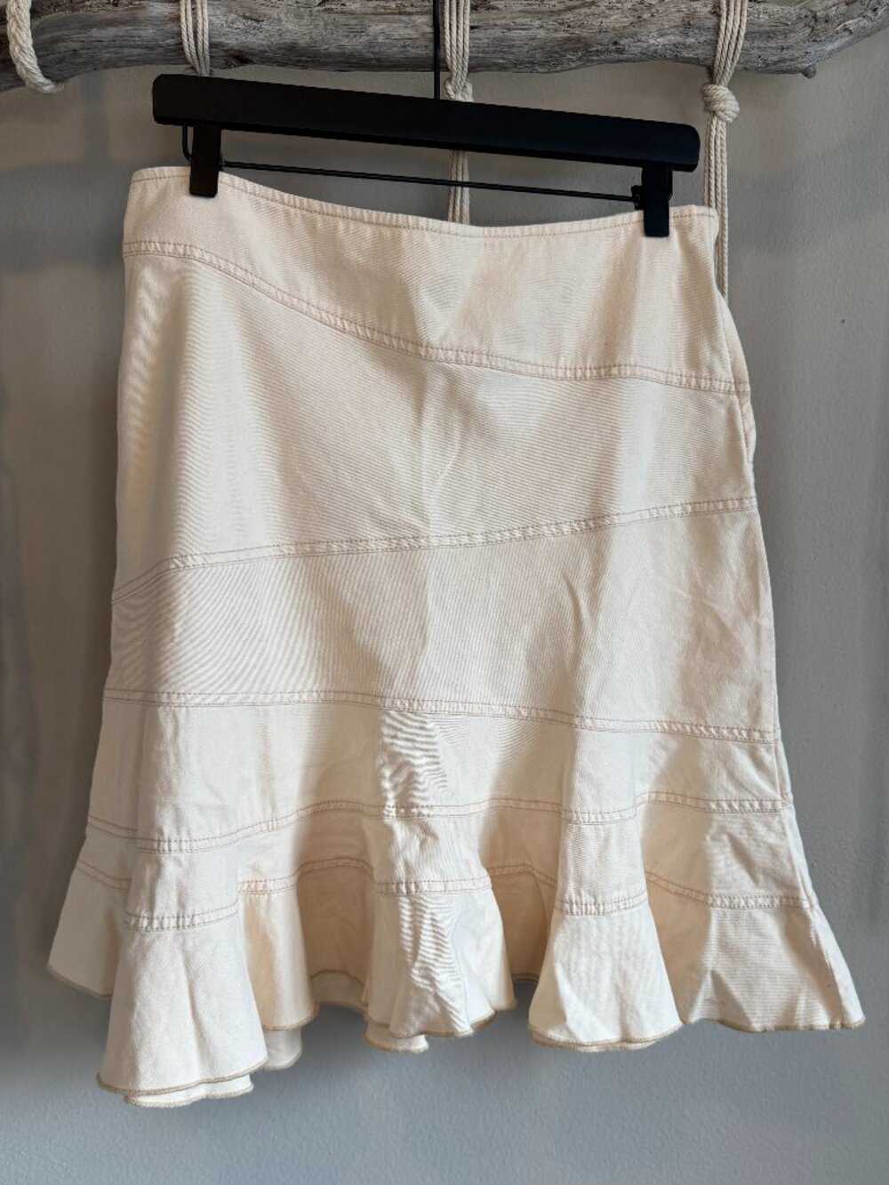 Urban Outfitters Millie Fluted Cream Denim Mini Skirt - size Medium